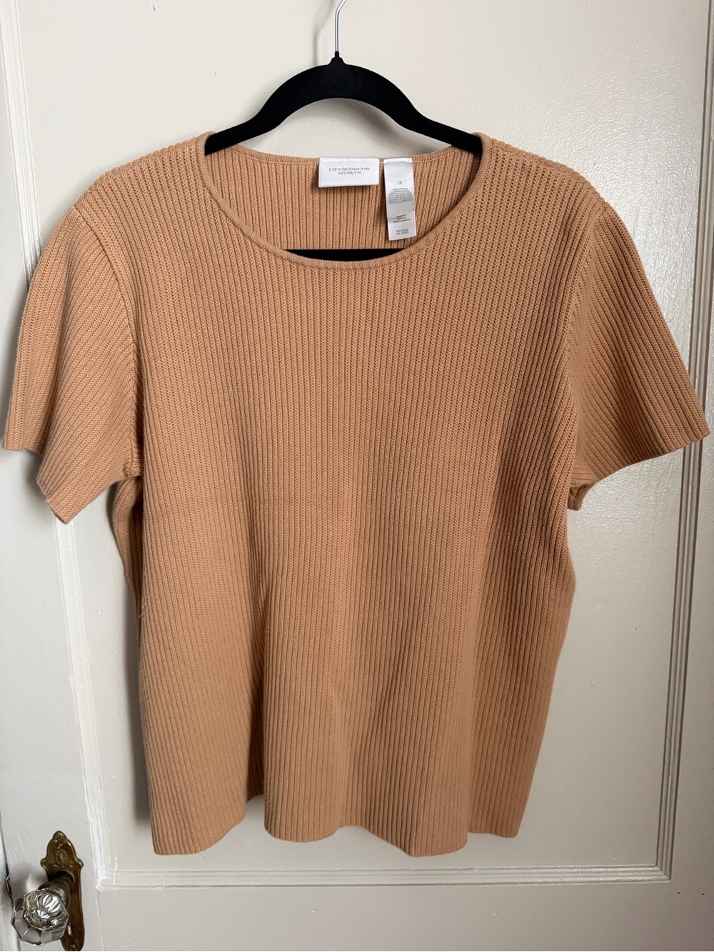 Liz Claiborne Ribbed Short Sleeve Top in Camel Tan